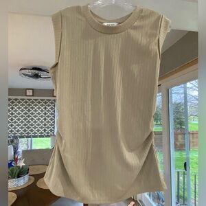 Nine West sleeveless tank Size large